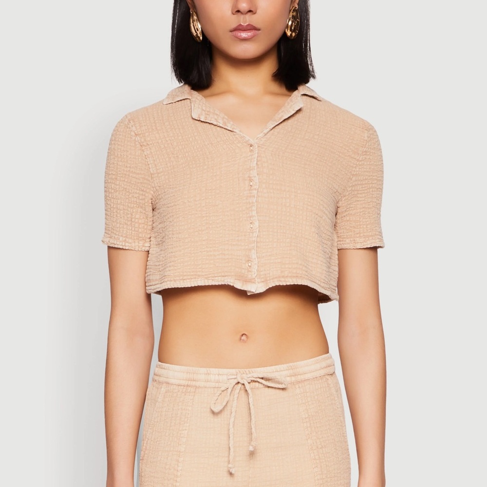 100% Cotton Beige Cropped Button Up for Women Size L